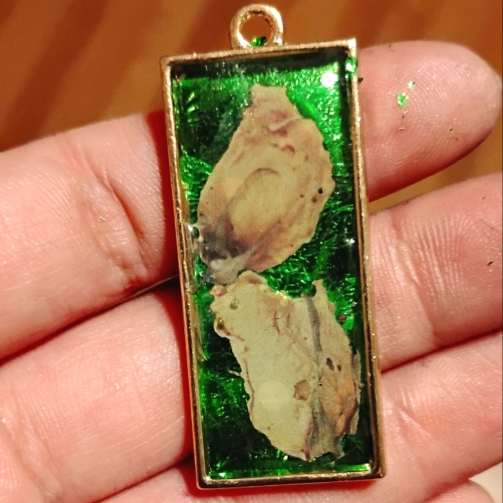 Resin necklace pendant